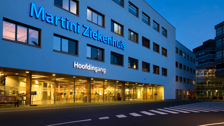 Martini Ziekenhuis gevel avond Martini Ziekenhuis gevel avond