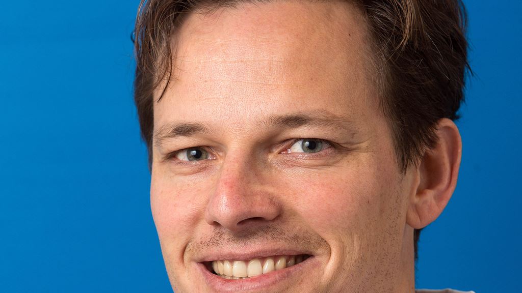 Chris Estl Chris Estl